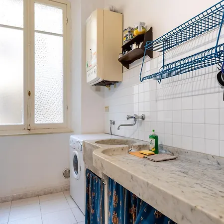 Hostdomus - Cherry Appartamento Alassio